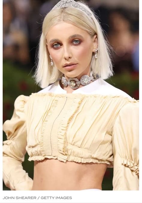 Emma Chamberlain in Louis Vuitton at 2022 Met Gala: Photos, Details .